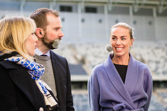 Viasat Sports Petronella Ekroth i TV-studion