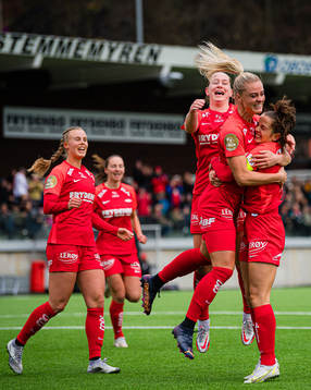 Svava Ros Gudmundsdottir of Brann celebrates with Tuva
