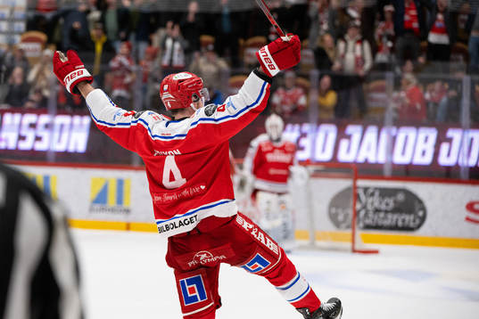 Timrås Tim Erixon jublar