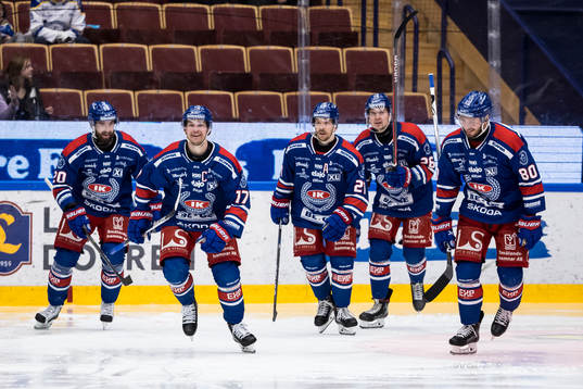 Oskarshamns Jonas Engström jublar