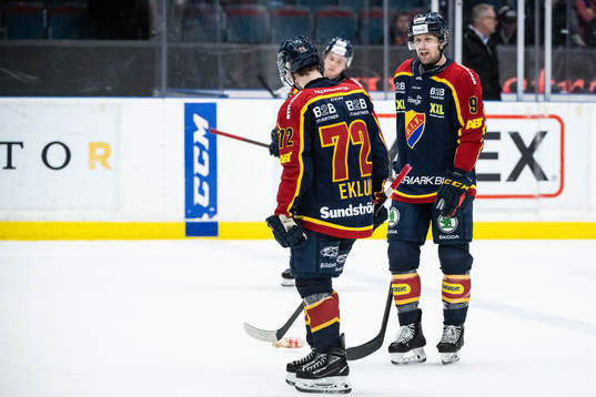 Djurgårdens William Eklund och Sebastian Strandberg vid en