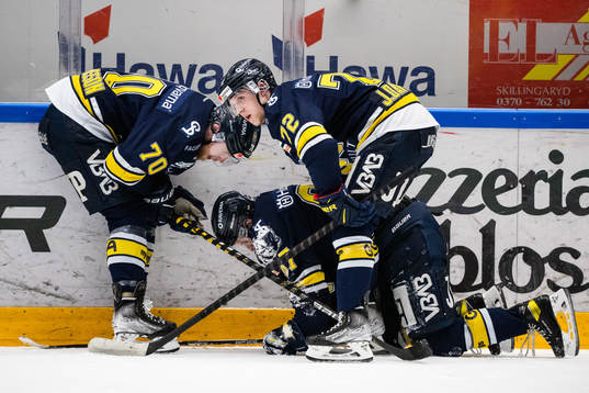 s Christoffer Törngren har ont