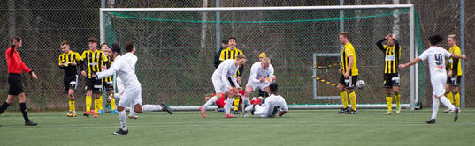 e minuten i matchen i div. 2 Södra Götaland mellan IFK Hässleholm och IFK Berga i Hässleholm 2 april 2022.