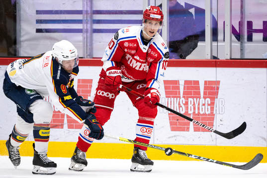 Djurgårdens Cameron Schilling och Timrås Robin Alvarez