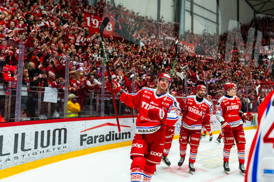 Timrås Morten Madsen jublar