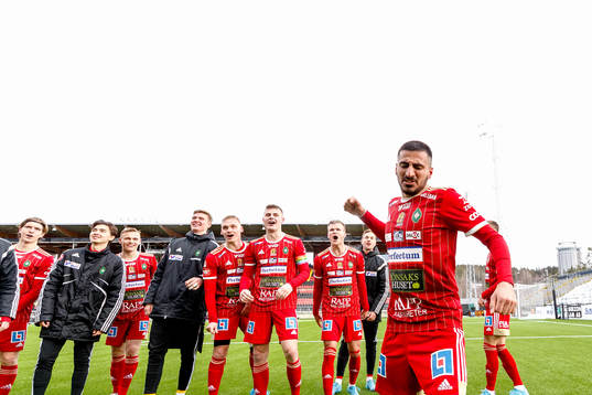 Skövde Elmar Abraham jublar