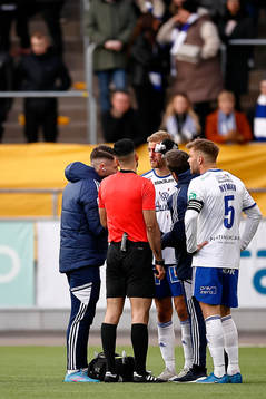 IFK Norrköpings Filip Dagerstål blöder