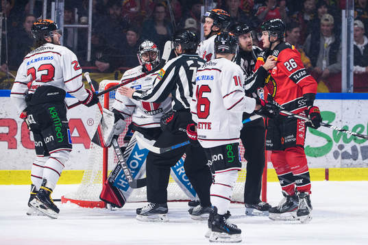 Örebros Petr Zámorský och Luleås Radek Muzik