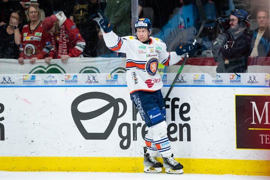 Växjös Richard Gynge jublar