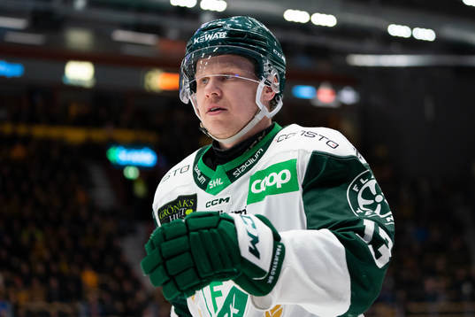 Färjestads Daniel Viksten jublar