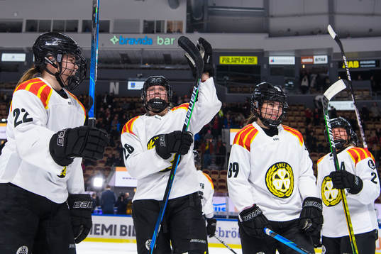 Brynäs Hanna Thuvik, Jenny Antonsson , Stella Lindell och