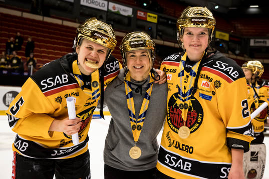 Luleås Johanna Fällman och Johanna Olofsson och Luleås