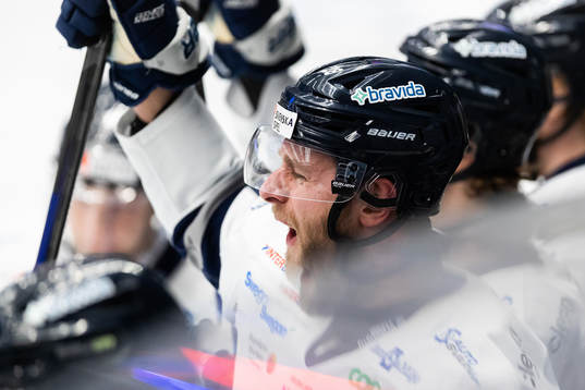 Karlskogas Sebastian Fakt jublar