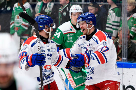 Oskarshamns Jonas Engström jublar