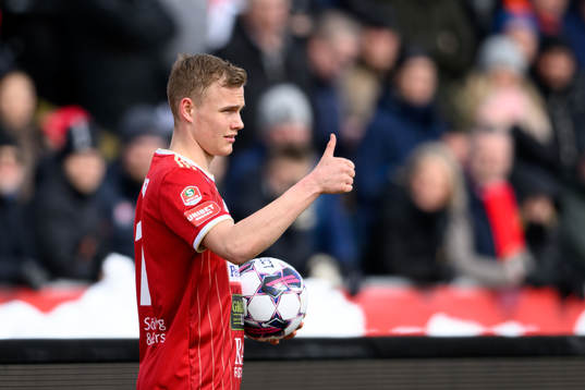 Skövdes Gustav Friberg gör tummen upp