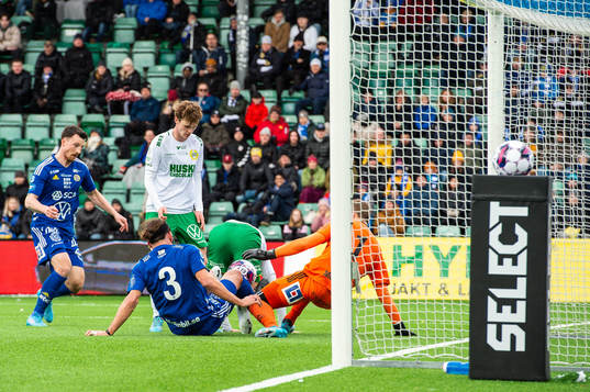 Hammarbys Williot Swedberg och Gustav Ludwigson gör 1-4