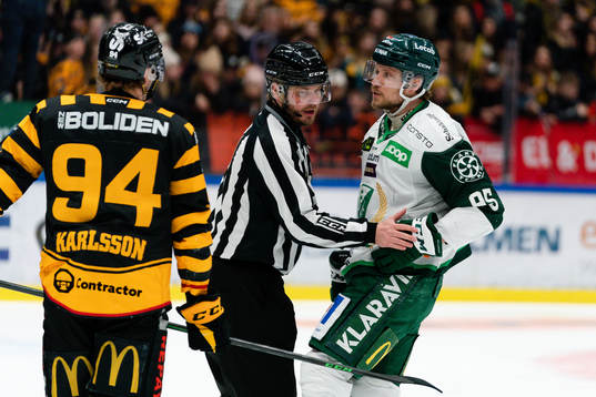 Skellefteås Linus Karlsson och Färjestads Jacob de la Rose