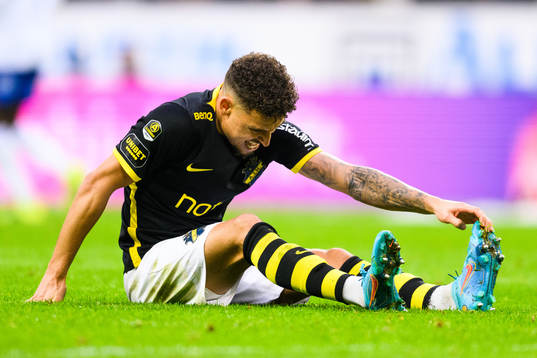 s Jordan Larsson har ont