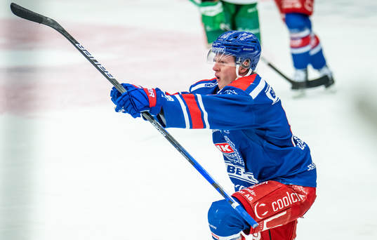 Oskarshamns Fredrik Olofsson jublar