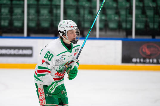 Rögles Viktor Smeds jublar