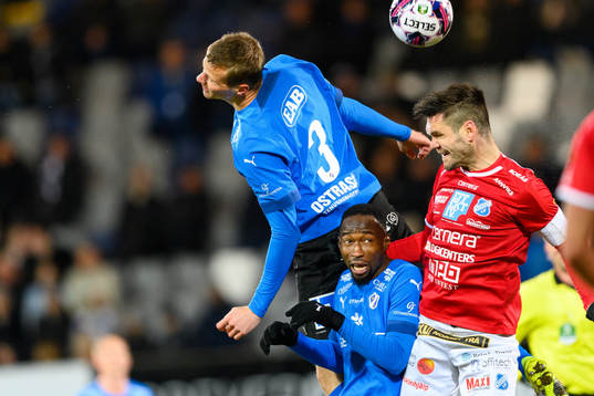 Halmstads Alexander Berntsson och Norrbys Ivo Dominik Pekalski