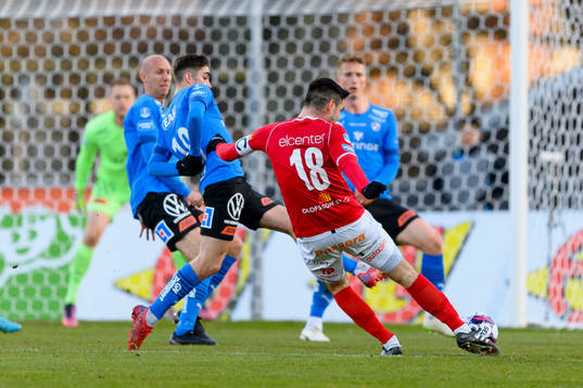 Norrbys Ivo Dominik Pekalski med ett avslut