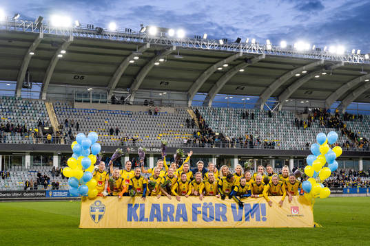 Players of Sweden celebrate