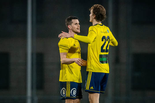 Ängelholms Jesper Björkman och Erik Widén jublar