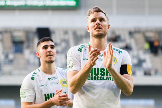 Hammarbys Mayckel Lahdo och Richard Magyar jublar