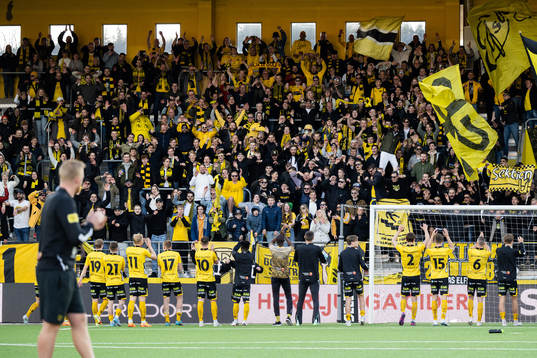 Elfsborgs spelare tackar publiken