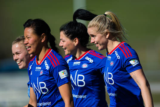 Elise Hove Thorsnes of Vålerenga celebrates after scoring the 0-1 goal