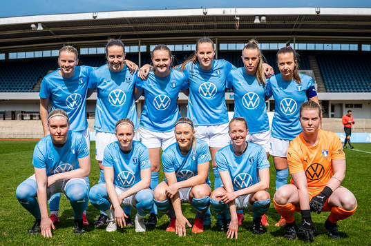 Malmö FFs startelva (med bakre ledet fr.v. Amanda Kander,