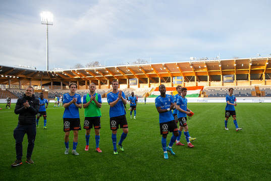 Halmstads spelare jublar