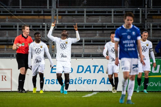 Östersunds Jordan Attah Kadiri jublar efter 1-1