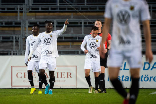 Östersunds Jordan Attah Kadiri jublar efter 1-1