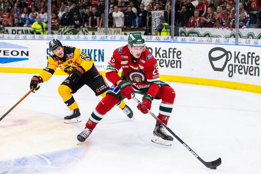 Luleås Erik Gustafsson och Frölundas Elmer Söderblom