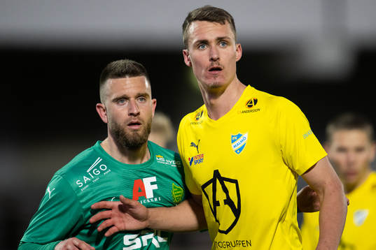 IFK Malmös Kalle Larsson och Olympics Baris Hümmet