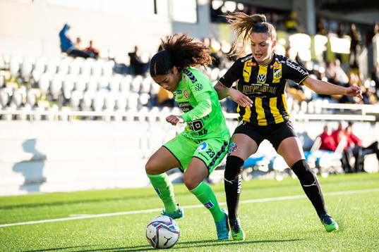 Kristianstads Evelina Duljan och Häckens Johanna Ryttning Kaneryd