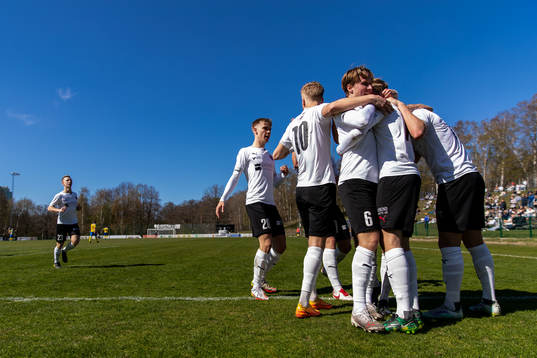 Hittarps spelare jublar