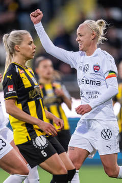 Rosengårds Caroline Seger jublar efter att hon gjort 2-2 på straff