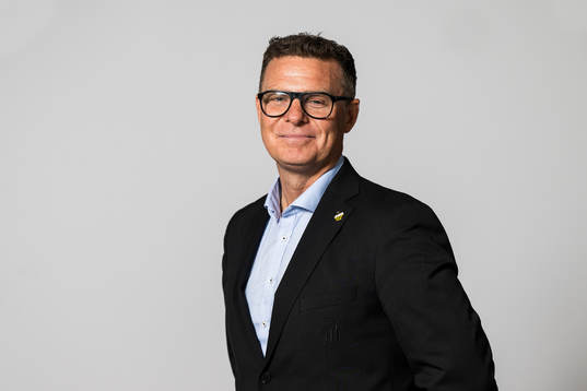  Bilden är manipulerad, objekt har tagits bort på bakgrunden.