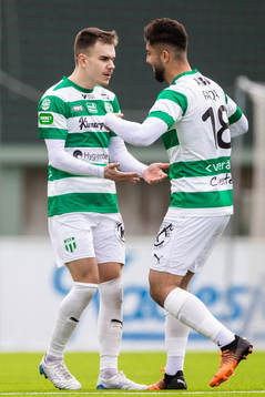 Västerås Dusan Jajic jublar med Ahmed Faqa