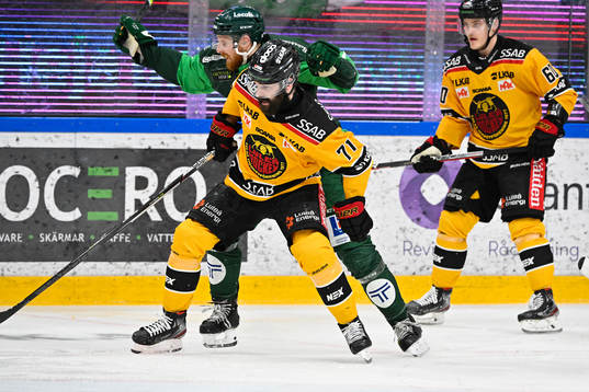 Färjestads Pontus Widerström och Luleås Linus Fröberg