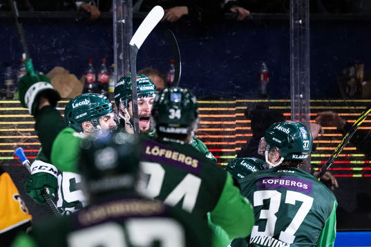 Färjestads Jesse Virtanen jublar