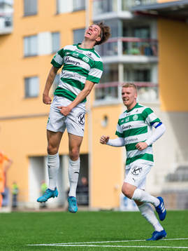 Västerås Max Larsson  jublar bredvid Simon Johansson