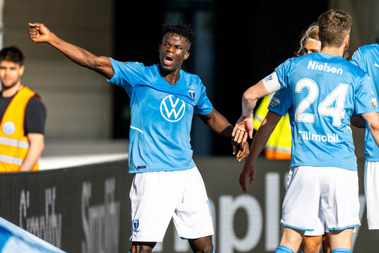 Malmö FFs Malik Abubakari jublar efter 1-0