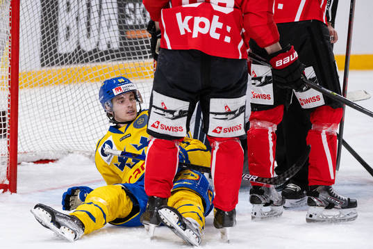 Nils Åman of Sweden