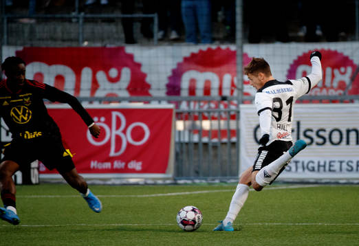 Örebros Vincent Thill gör 1-0