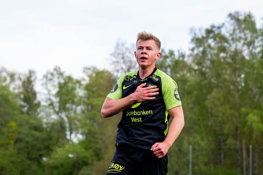 Aune Selland Heggebø of Brann celebrates
