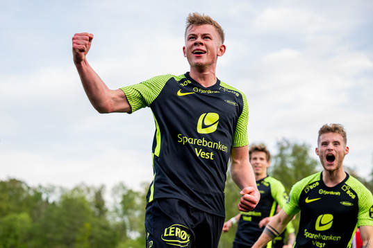 Aune Selland Heggebø of Brann celebrates